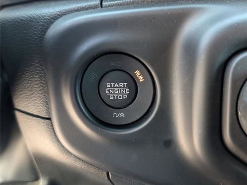 Used 2023 Jeep Wrangler Sport AWD/4WD image 23