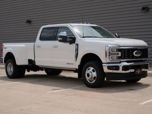 New 2026 Ford F350 Lariat w/ Lariat Ultimate Package AWD/4WD image 1
