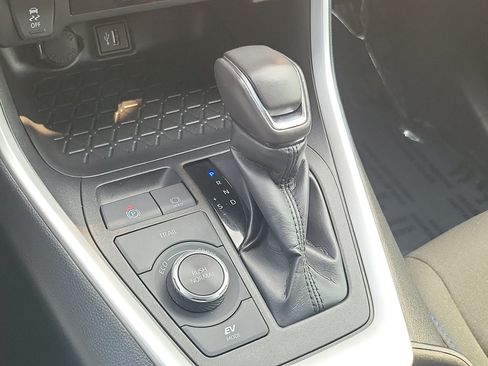 Certified 2024 Toyota RAV4 SE AWD/4WD image 29