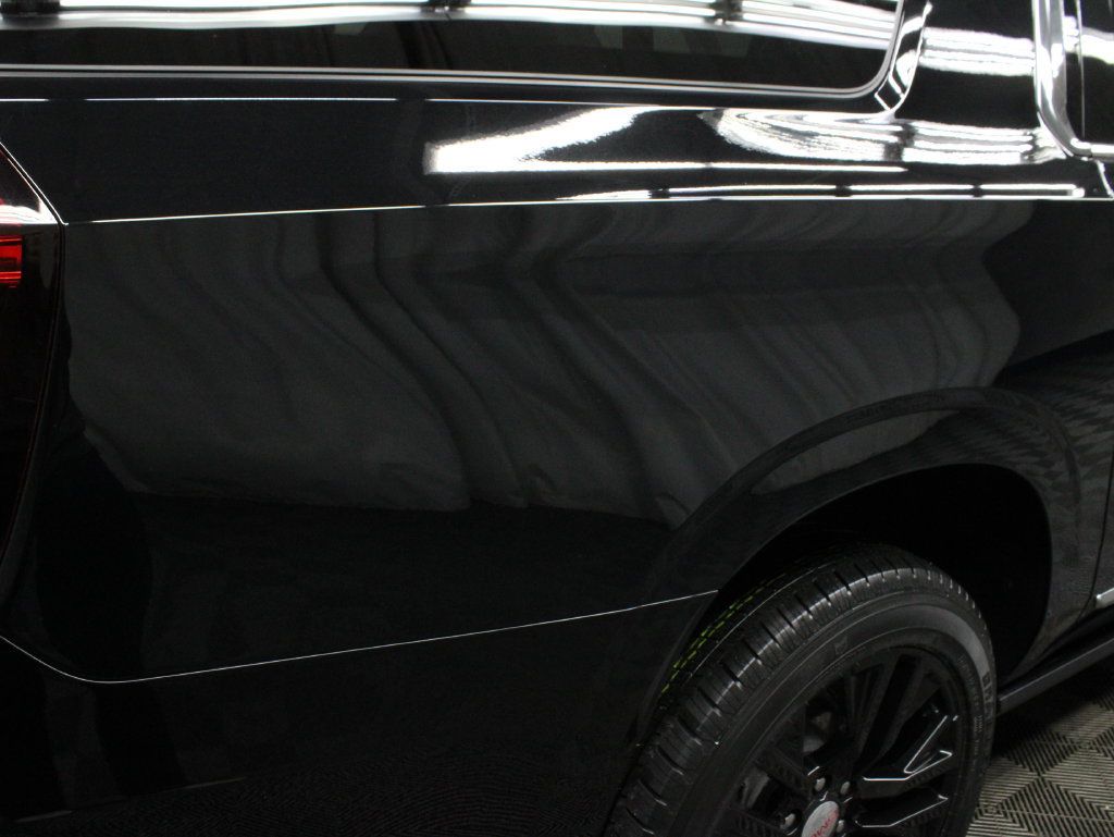 Used 2023 GMC Yukon XL Denali AWD/4WD image 44