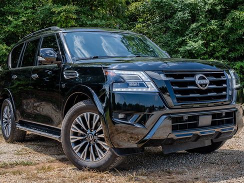 Used 2022 Nissan Armada SL w/ Midnight Edition Package RWD image 7