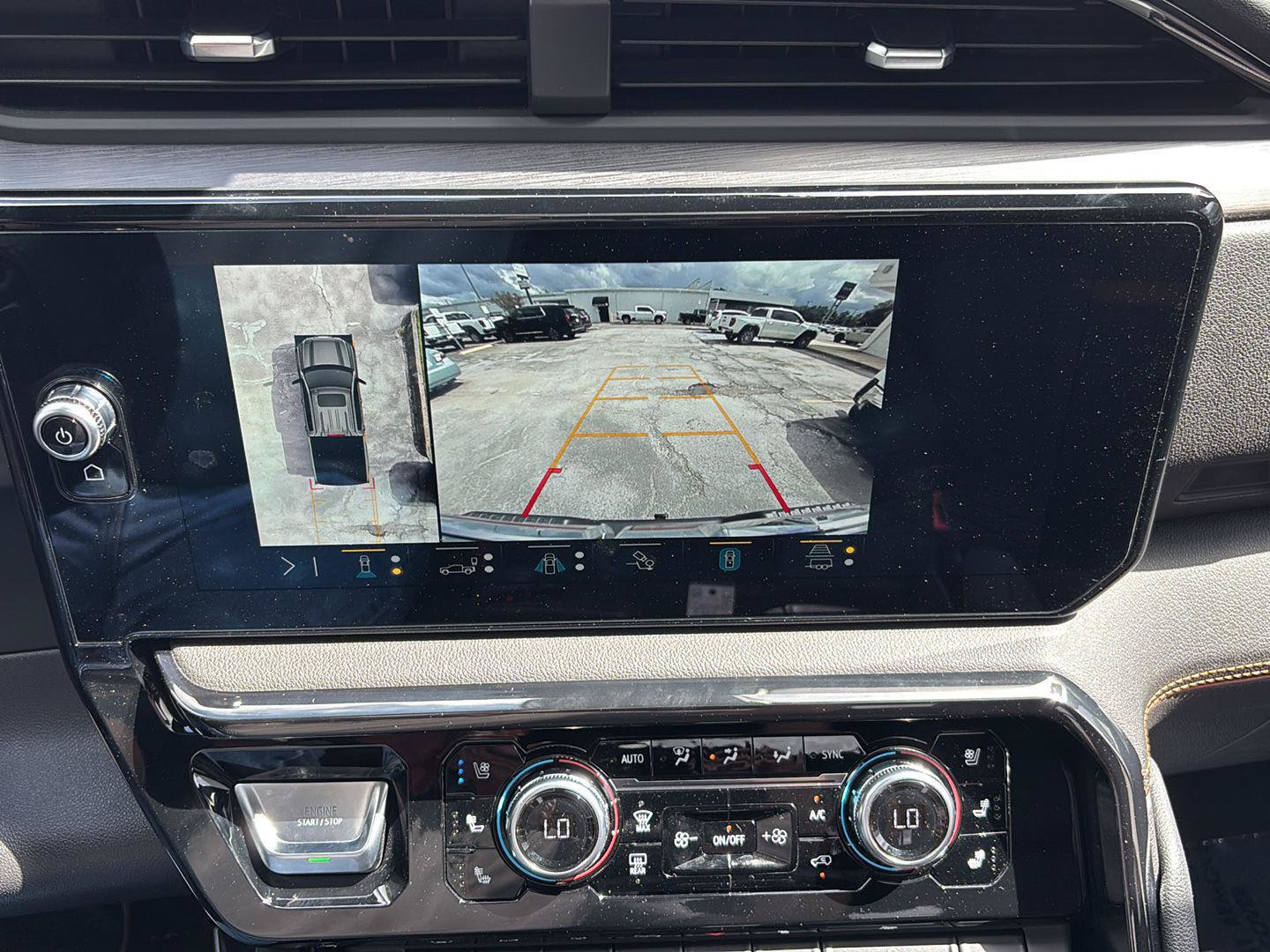 Used 2023 GMC Sierra 1500 AT4 w/ AT4 Premium Package AWD/4WD image 21