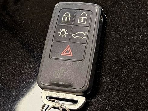 Used 2018 Volvo S60 T5 Dynamic w/ Protection Package image 39