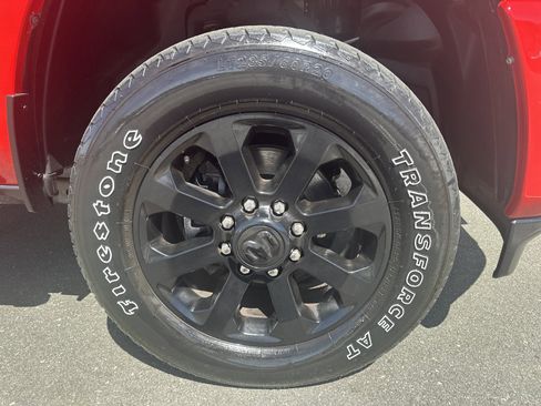 Used 2024 RAM 2500 Big Horn w/ Night Edition AWD/4WD image 34