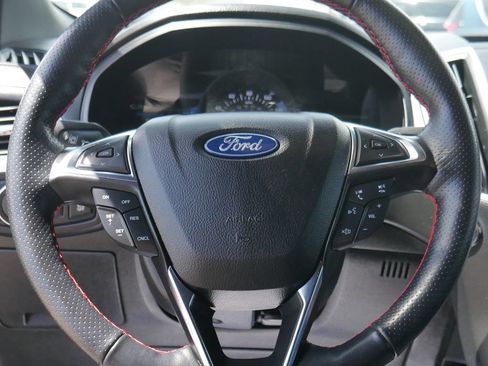Used 2022 Ford Edge ST-Line w/ Class II Trailer Tow Package AWD/4WD image 37