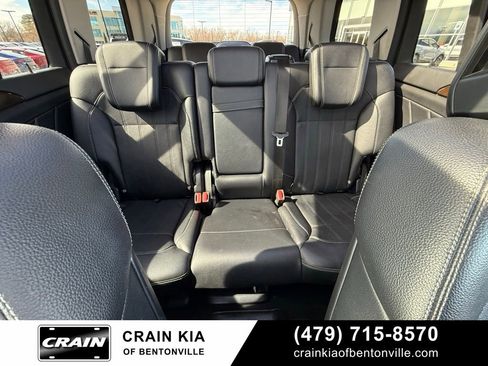 Used 2015 Mercedes-Benz GL 450 4MATIC image 31