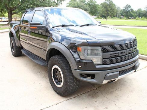 Used 2014 Ford F150 Raptor w/ Equipment Group 801A Luxury AWD/4WD image 4
