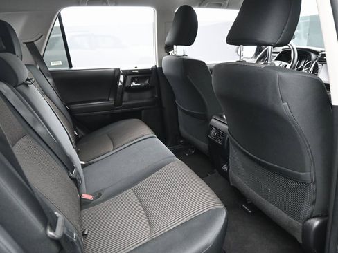 Used 2024 Toyota 4Runner TRD Off-Road image 33