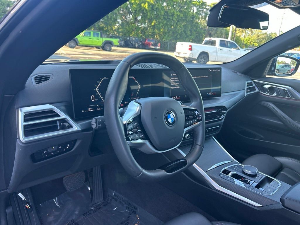 Used 2025 BMW 430i Convertible w/ Premium Package RWD image 10