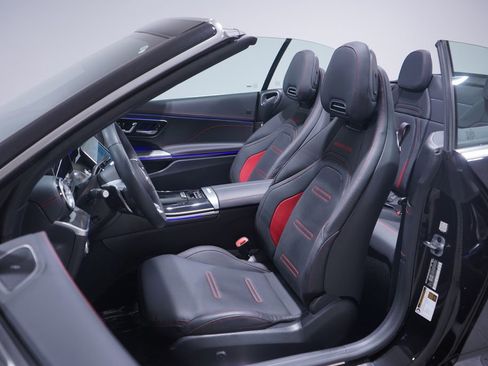 Used 2025 Mercedes-Benz CLE 53 AMG 4MATIC Cabriolet image 11