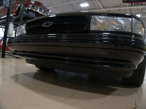 Used 1994 Chevrolet Impala SS image 11