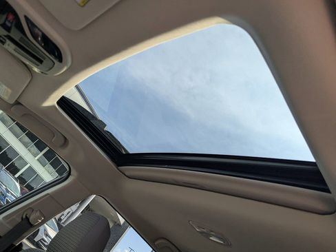 Used 2025 Subaru Outback Premium image 20