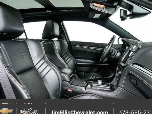 Used 2023 Chrysler 300 C image 24