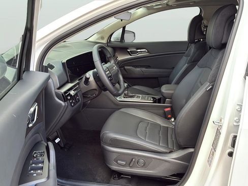 New 2026 Kia Sportage SX image 13