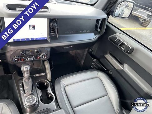 Used 2023 Ford Bronco Everglades image 14