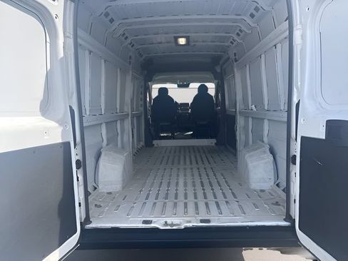 Used 2023 RAM ProMaster 3500 w/ Fleet Safety Group FWD image 30