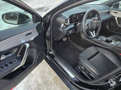 Used 2022 Mercedes-Benz A 220 4MATIC image 19