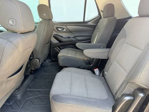Used 2019 Chevrolet Traverse LT w/ LPO, Floor Liner Package AWD/4WD image 12