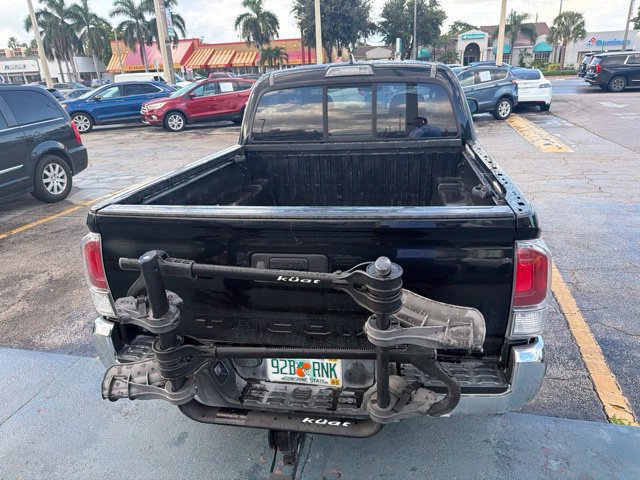 Used 2016 Toyota Tacoma SR5 RWD image 5