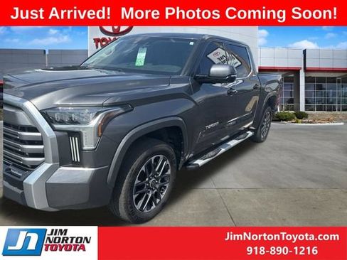 Used 2023 Toyota Tundra Limited AWD/4WD image 3