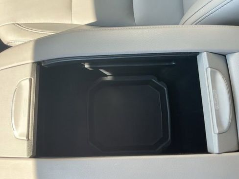 Used 2016 Toyota Highlander XLE AWD/4WD image 28