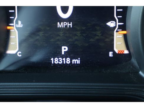 Used 2024 Jeep Wrangler Unlimited Sahara w/ Technology Group AWD/4WD image 35