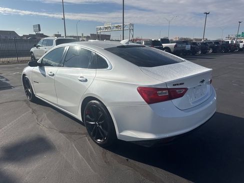 Used 2018 Chevrolet Malibu LT w/ Leather Package image 5
