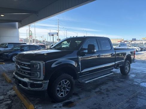 Used 2023 Ford F250 Lariat image 2