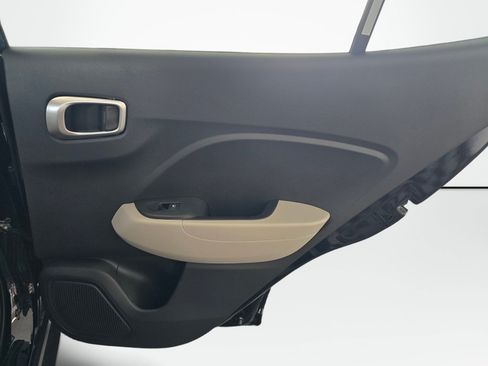 New 2026 Hyundai Venue SEL FWD image 36