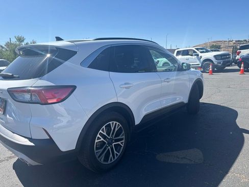 Used 2020 Ford Escape SEL FWD image 4