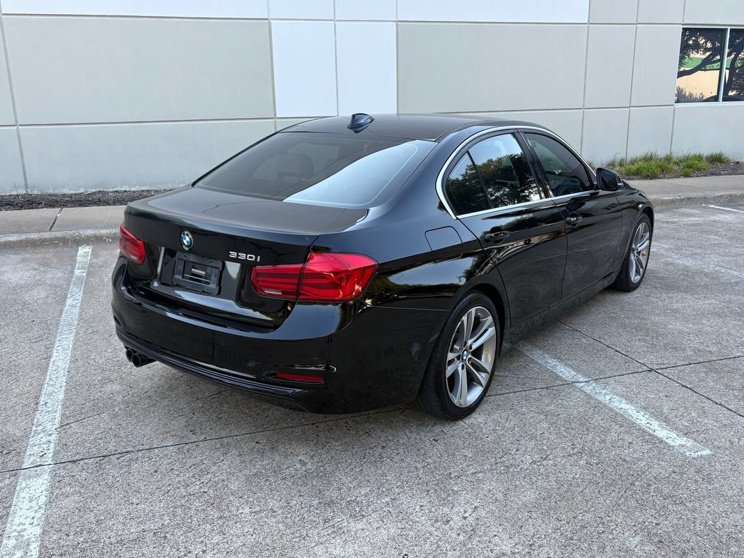Used 2017 BMW 330i Sedan RWD image 6