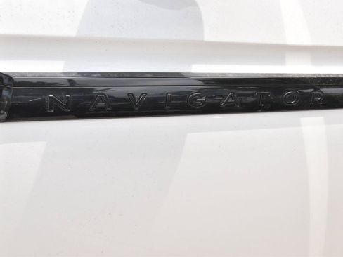 New 2026 Lincoln Navigator L Black Label AWD/4WD image 47