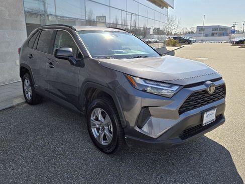 Used 2025 Toyota RAV4 LE image 14