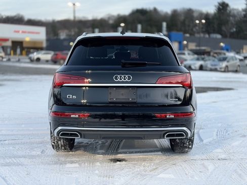 Used 2023 Audi Q5 2.0T Premium w/ Convenience Package image 5