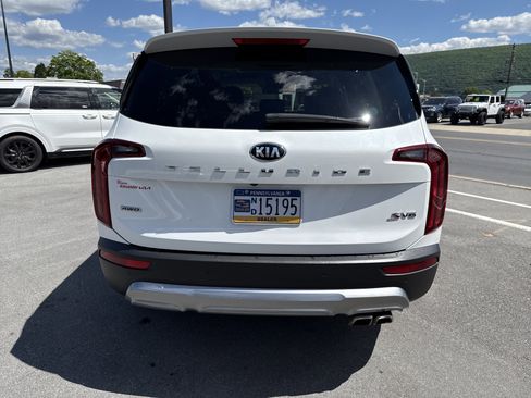 Used 2020 Kia Telluride S w/ S 8 Passenger Seating Package AWD/4WD image 4