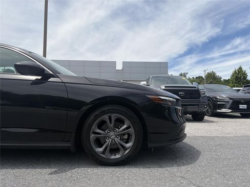 Used 2024 Honda Accord EX image 16