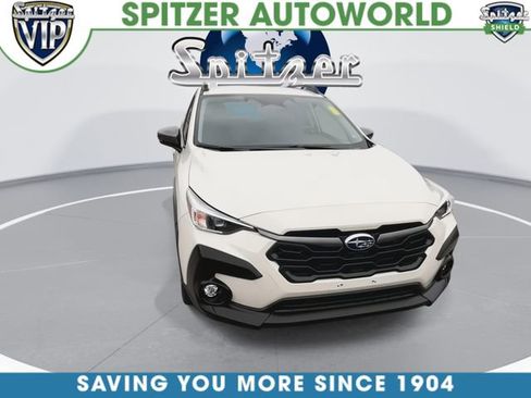 Used 2024 Subaru Crosstrek 2.0i Premium image 3