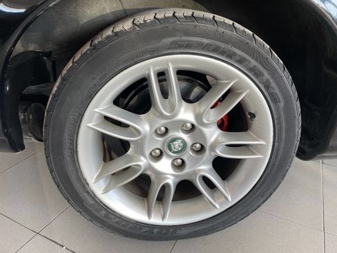 Used 2002 Jaguar XK8 XK8 2dr Convertible image 12