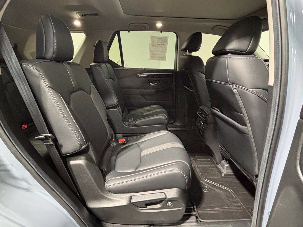 Used 2024 Honda Pilot Touring image 37