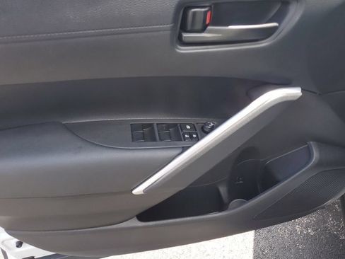 Used 2024 Toyota Corolla Cross LE FWD image 20