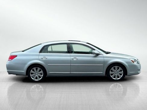 Used 2007 Toyota Avalon XLS FWD image 3