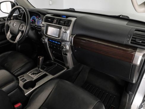 Used 2016 Toyota 4Runner Limited image 12