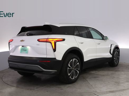 Used 2024 Chevrolet Blazer EV LT AWD/4WD image 3
