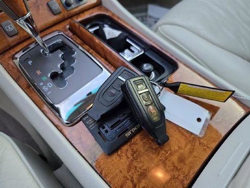 Used 2004 Lexus LS 430 image 44