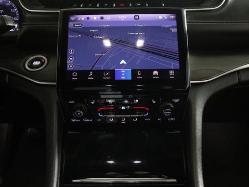 Used 2024 Jeep Grand Cherokee L Limited w/ Luxury Tech Group II image 25