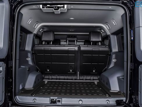 Used 2024 INEOS Grenadier Base image 12