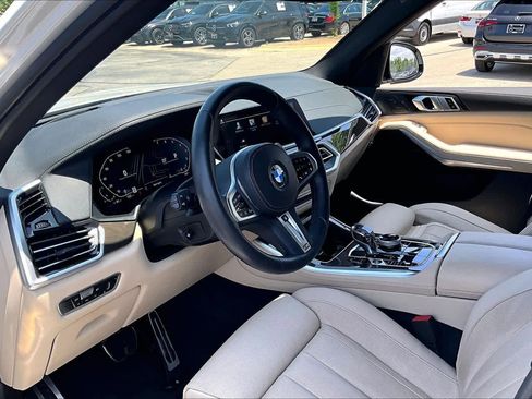 Used 2022 BMW X5 sDrive40i w/ M Sport Package RWD image 18