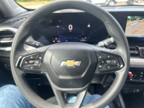 Certified 2025 Chevrolet TrailBlazer LT FWD image 28