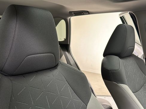 Certified 2025 Toyota RAV4 XLE image 19