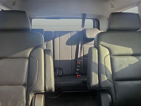 Used 2019 GMC Yukon SLT AWD/4WD image 37